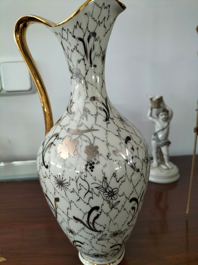 Jarrón de porcelana Schumann Bavaria dorado