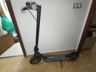Patinete eléctrico ZWheels casi nuevo