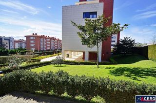 Piso en venta en Valdenoja - La Pereda en Santander
