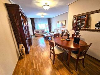 Piso en venta en Universidad - Los Lirios en Logroño