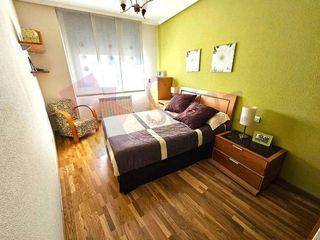 Piso en venta en Universidad - Los Lirios en Logroño