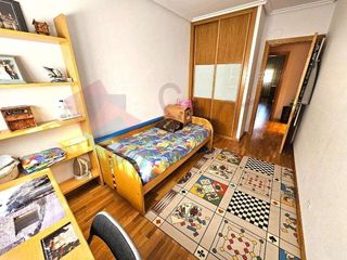 Piso en venta en Universidad - Los Lirios en Logroño