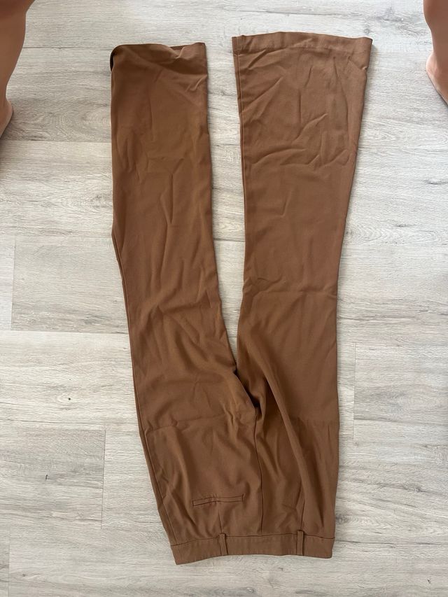 Pantalones campana Bershka marrones talla S