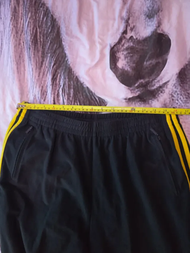 2 Pantalónes Adidas Challenger Negro/Amari