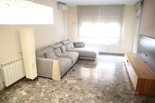 Piso en venta en Centre - Cordelles en Cerdanyola del Vallès