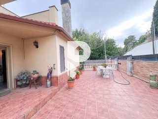 Chalet en venta en Cervelló