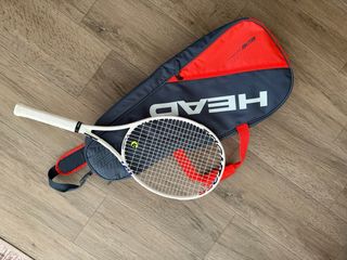 Raqueta de tenis y paletero