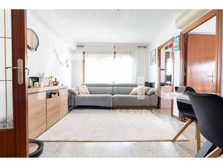 Piso en venta en Artigas - Llefià en Badalona