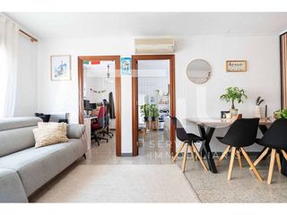 Piso en venta en Artigas - Llefià en Badalona