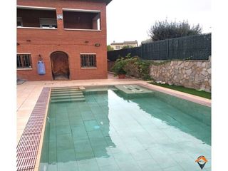 Casa en venta en Centre - Eixample – Can Llobet – Can Serra en Barbera del Vallès