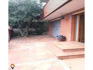 Casa en venta en Centre - Eixample – Can Llobet – Can Serra en Barbera del Vallès