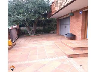 Casa en venta en Centre - Eixample – Can Llobet – Can Serra en Barbera del Vallès