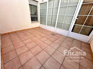 Casa adosada en venta en Tomelloso