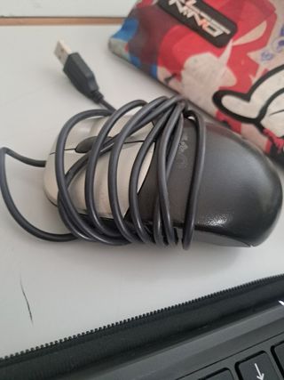 Ratón USB Negro y Plateado