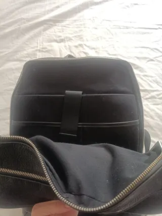 Mochila Zara Cuero Negra