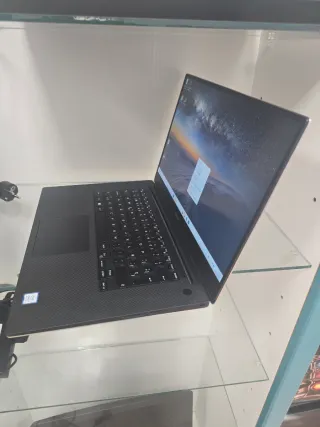 Dell XPS 15 9570