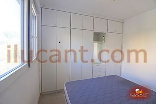 Piso en venta en Cuatrocientas Viviendas en Alicante