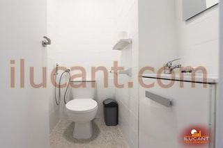 Piso en venta en Cuatrocientas Viviendas en Alicante