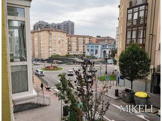Piso en venta en Puerto Chico en Santander