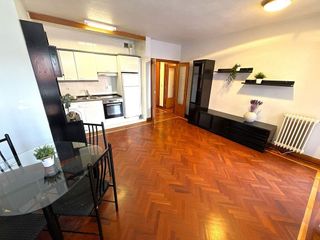 Piso en venta en Ermitagaña - Mendebaldea en Pamplona