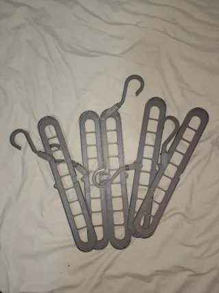 Perchas Organizadoras de Plástico Gris