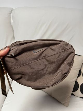 Bolso Nike Marrón
