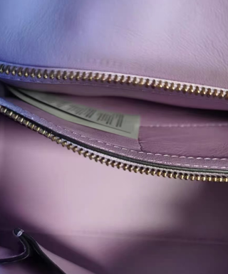 Borsa media Fendi La Medusa in oro nero