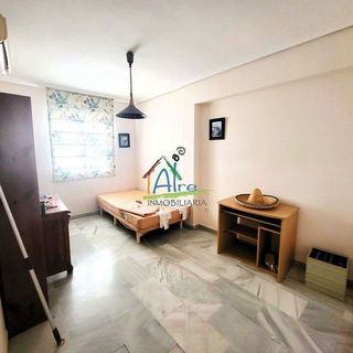 Casa adosada en venta en Gines