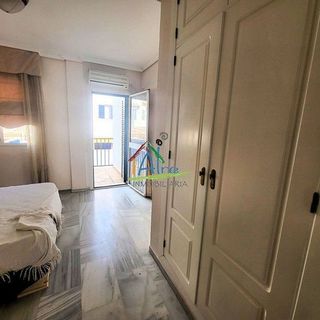 Casa adosada en venta en Gines