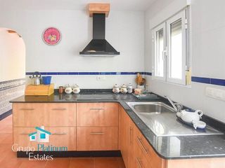 Casa adosada en venta en Lubrín