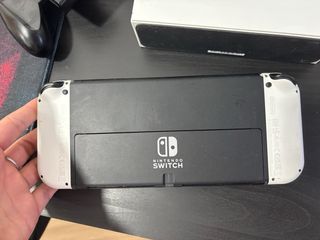 Nintendo Switch OLED bianco
