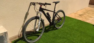 Bicicleta montaña MTB carbono materiales alta gama