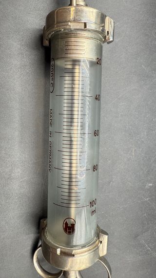 Jeringa enorme 100ml made in Germán y 30cm