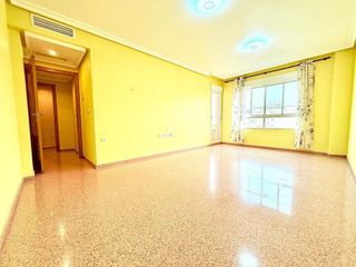 Piso en venta en Orihuela ciudad en Orihuela