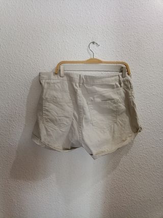 Bermudas chica beige