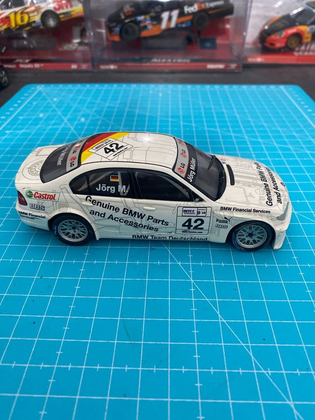Scalextric BMW 320 WTCC Jörg Müller 42