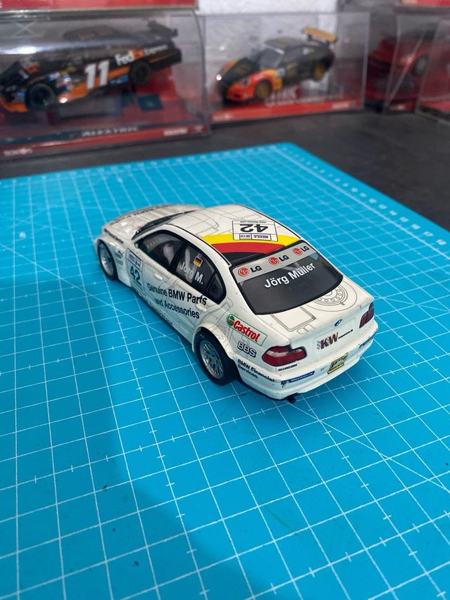 Scalextric BMW 320 WTCC Jörg Müller 42