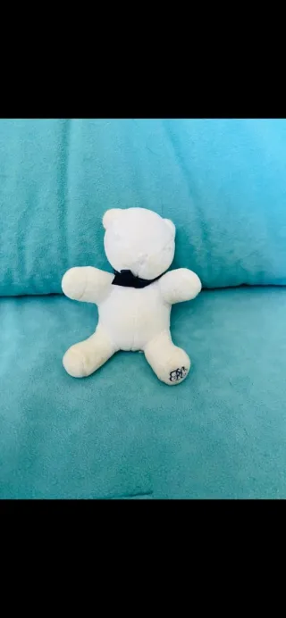 Peluche Orso Bianco con Fiocco Nero