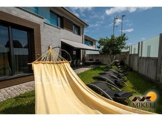 Casa pareada en venta en Alisal - Cazoña - San Román en Santander