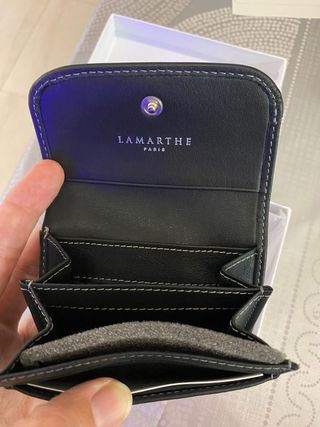 Cartera de piel negra Lamarthe de 10cm x 8 cm