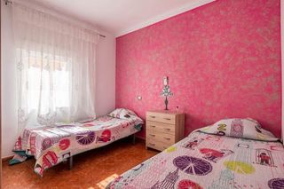 Casa adosada en venta en Alhendín