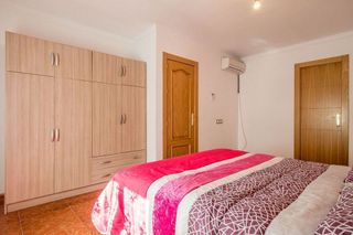 Casa adosada en venta en Alhendín