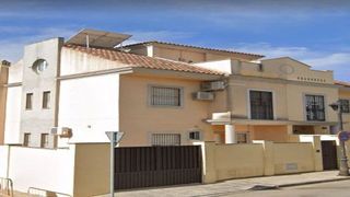 Casa pareada en venta en Salteras