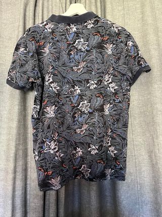 Polo H&M Estampado Floral Talla M