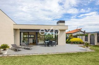 Chalet en venta en Bernueces en Gijón