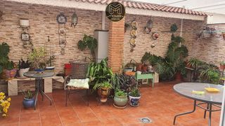 Chalet en venta en Renfe - Bulevar 1º y 2º Fase en Jaén