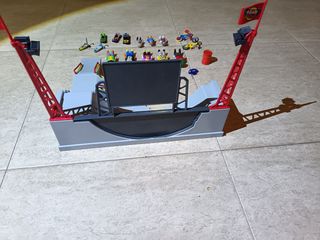 Playmobil Skate Park con Figuras y Accesorios
