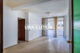 Piso en venta en La Paz en Alcalá de Guadaira