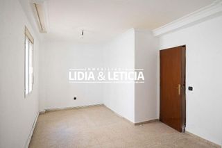 Piso en venta en La Paz en Alcalá de Guadaira