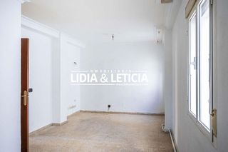 Piso en venta en La Paz en Alcalá de Guadaira